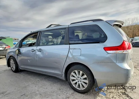 2013 Toyota Sienna Xle from USA, damaged, VIN 5TDDK3DC3DS055286